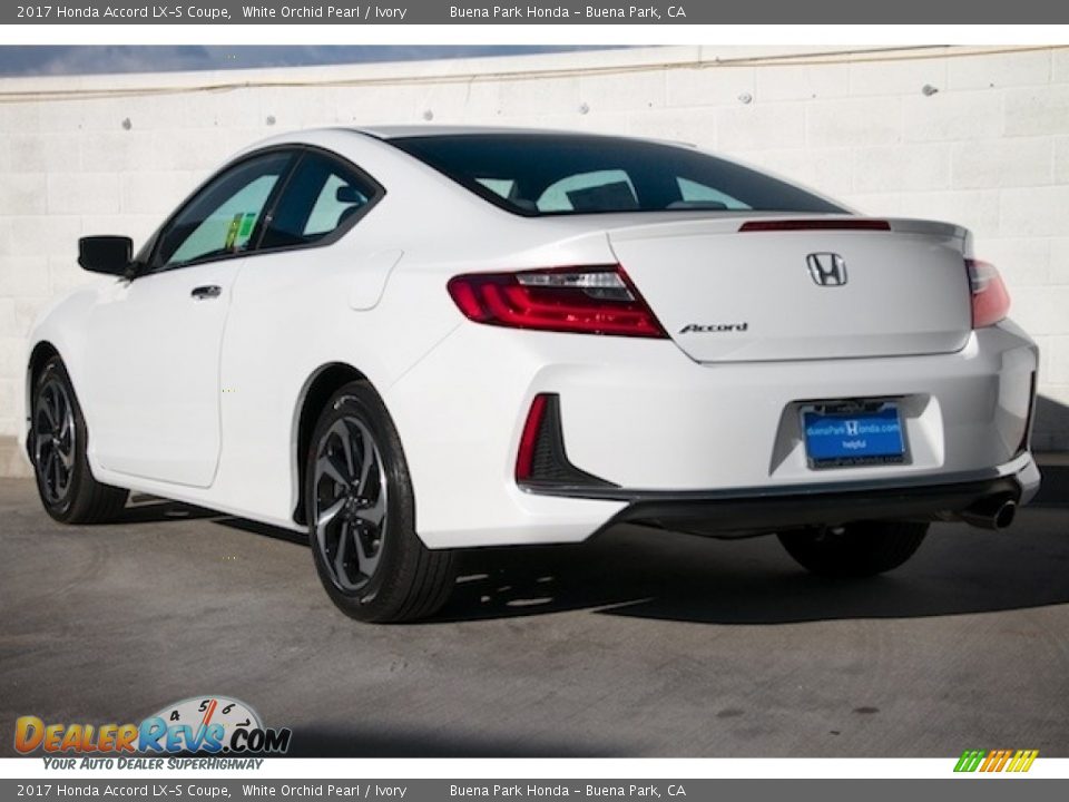2017 Honda Accord LX-S Coupe White Orchid Pearl / Ivory Photo #2
