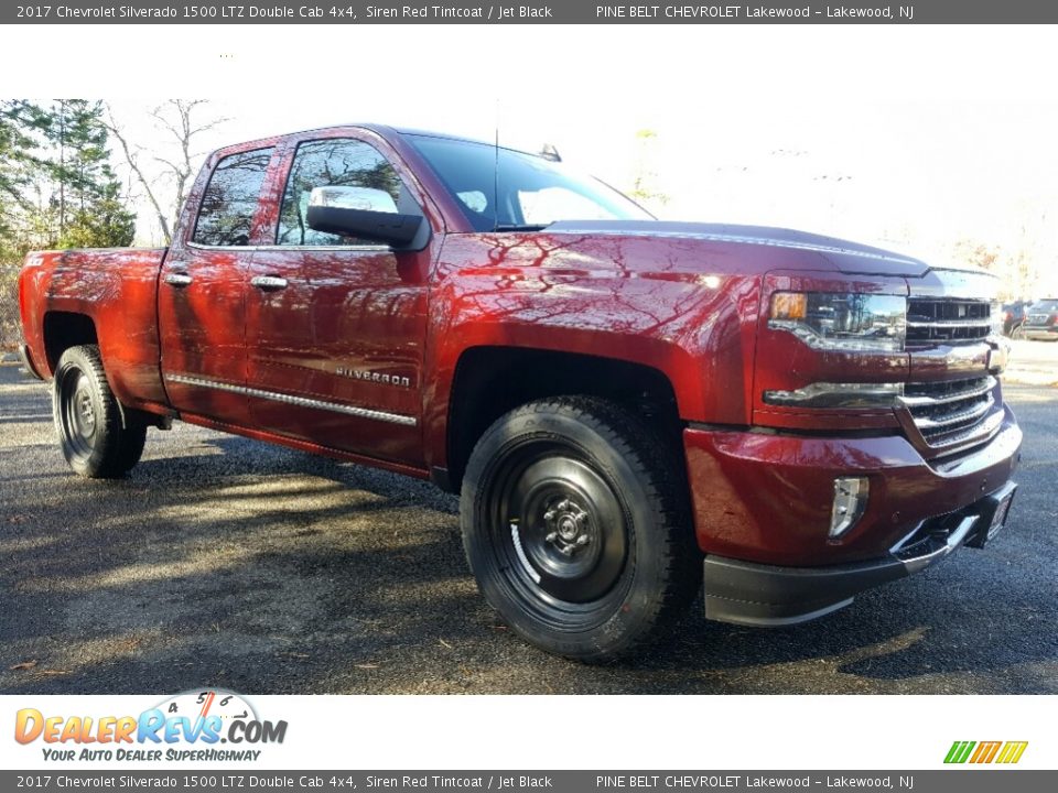 Front 3/4 View of 2017 Chevrolet Silverado 1500 LTZ Double Cab 4x4 Photo #1