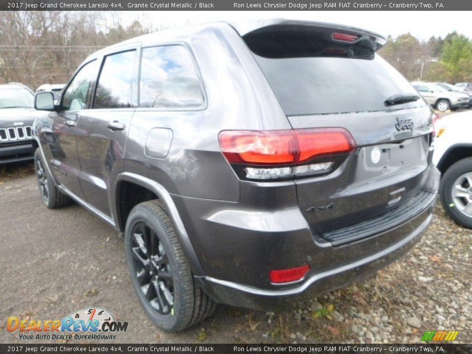 2017 Jeep Grand Cherokee Laredo 4x4 Granite Crystal Metallic / Black Photo #4