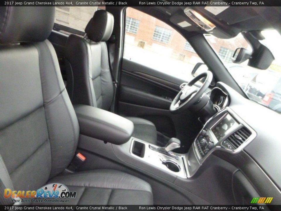 2017 Jeep Grand Cherokee Laredo 4x4 Granite Crystal Metallic / Black Photo #8