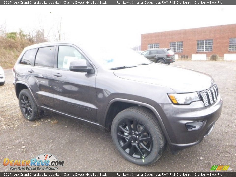 2017 Jeep Grand Cherokee Laredo 4x4 Granite Crystal Metallic / Black Photo #11