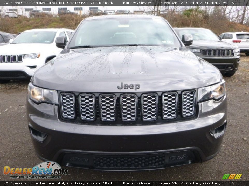 2017 Jeep Grand Cherokee Laredo 4x4 Granite Crystal Metallic / Black Photo #12