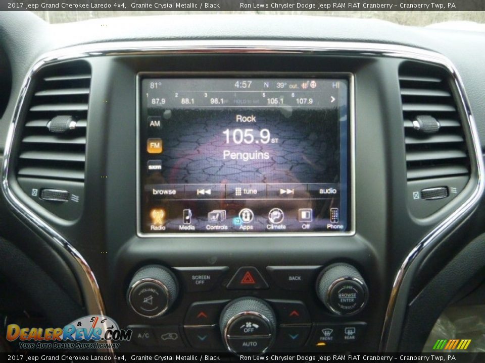 2017 Jeep Grand Cherokee Laredo 4x4 Granite Crystal Metallic / Black Photo #16