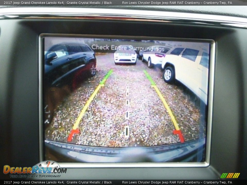 2017 Jeep Grand Cherokee Laredo 4x4 Granite Crystal Metallic / Black Photo #17