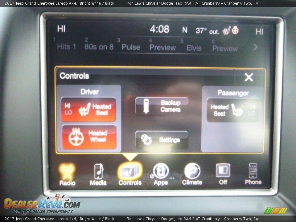 2017 Jeep Grand Cherokee Laredo 4x4 Bright White / Black Photo #17