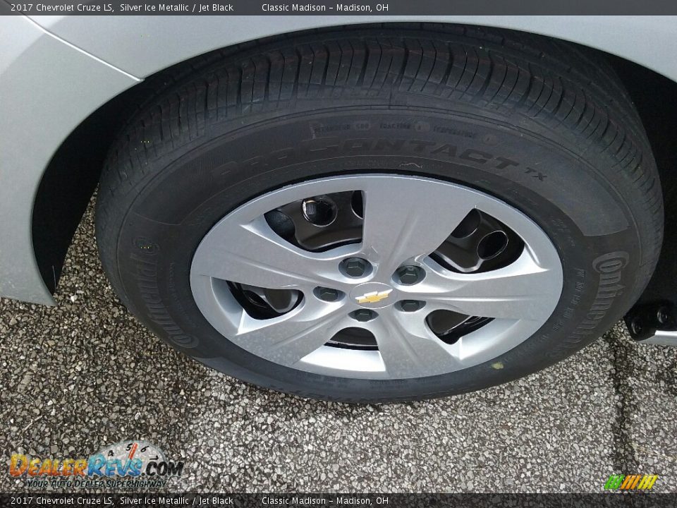 2017 Chevrolet Cruze LS Silver Ice Metallic / Jet Black Photo #10