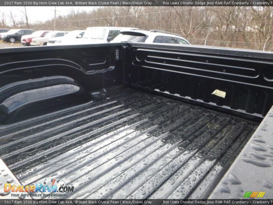 2017 Ram 1500 Big Horn Crew Cab 4x4 Brilliant Black Crystal Pearl / Black/Diesel Gray Photo #4