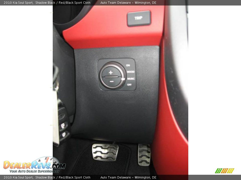 2010 Kia Soul Sport Shadow Black / Red/Black Sport Cloth Photo #24