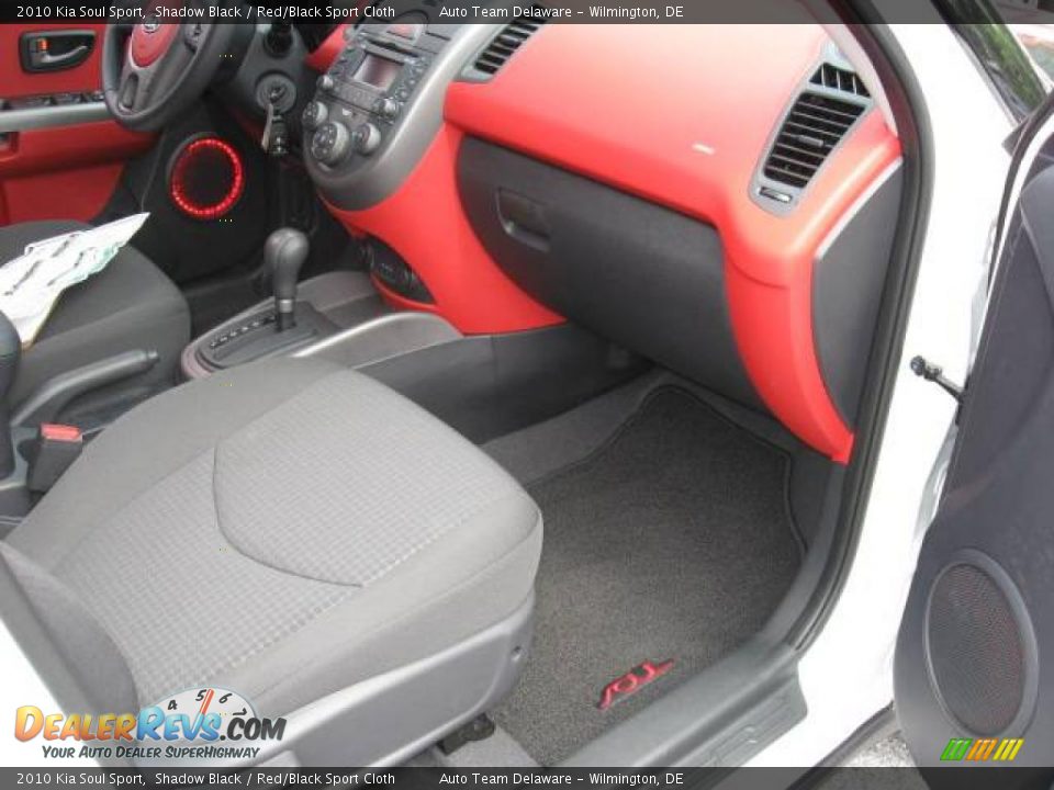 2010 Kia Soul Sport Shadow Black / Red/Black Sport Cloth Photo #33