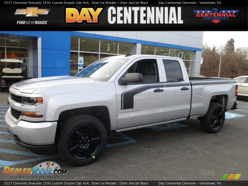 2017 Chevrolet Silverado 1500 Custom Double Cab 4x4 Silver Ice Metallic / Dark Ash/Jet Black Photo #1