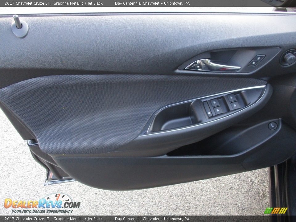 2017 Chevrolet Cruze LT Graphite Metallic / Jet Black Photo #11