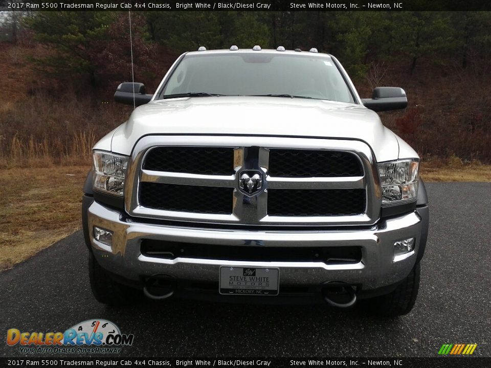 2017 Ram 5500 Tradesman Regular Cab 4x4 Chassis Bright White / Black/Diesel Gray Photo #3