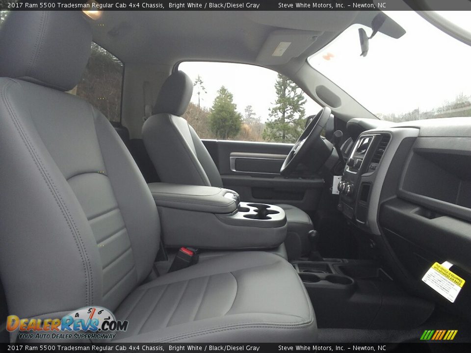 Black/Diesel Gray Interior - 2017 Ram 5500 Tradesman Regular Cab 4x4 Chassis Photo #9