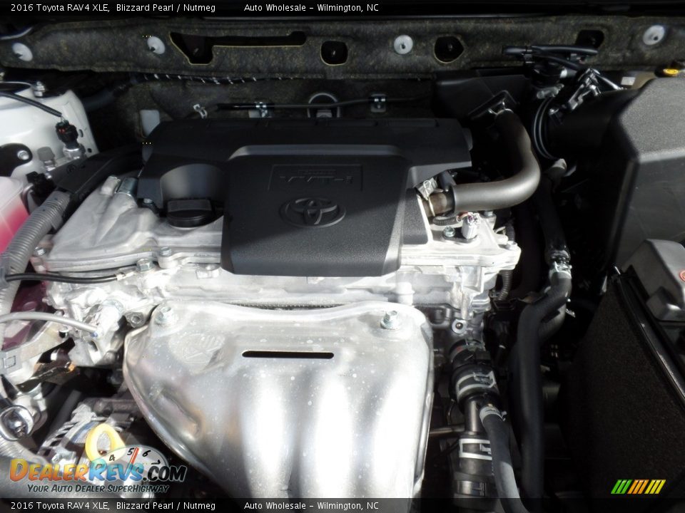 2016 Toyota RAV4 XLE Blizzard Pearl / Nutmeg Photo #6