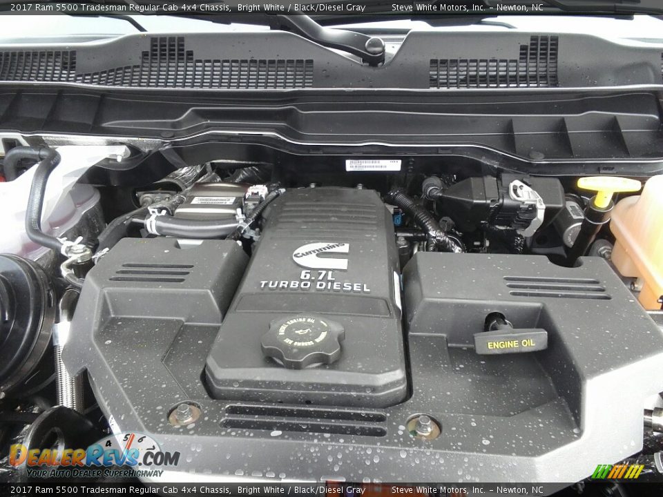 2017 Ram 5500 Tradesman Regular Cab 4x4 Chassis 6.7 Liter OHV 24-Valve Cummins Turbo-Diesel Inline 6 Cylinder Engine Photo #18