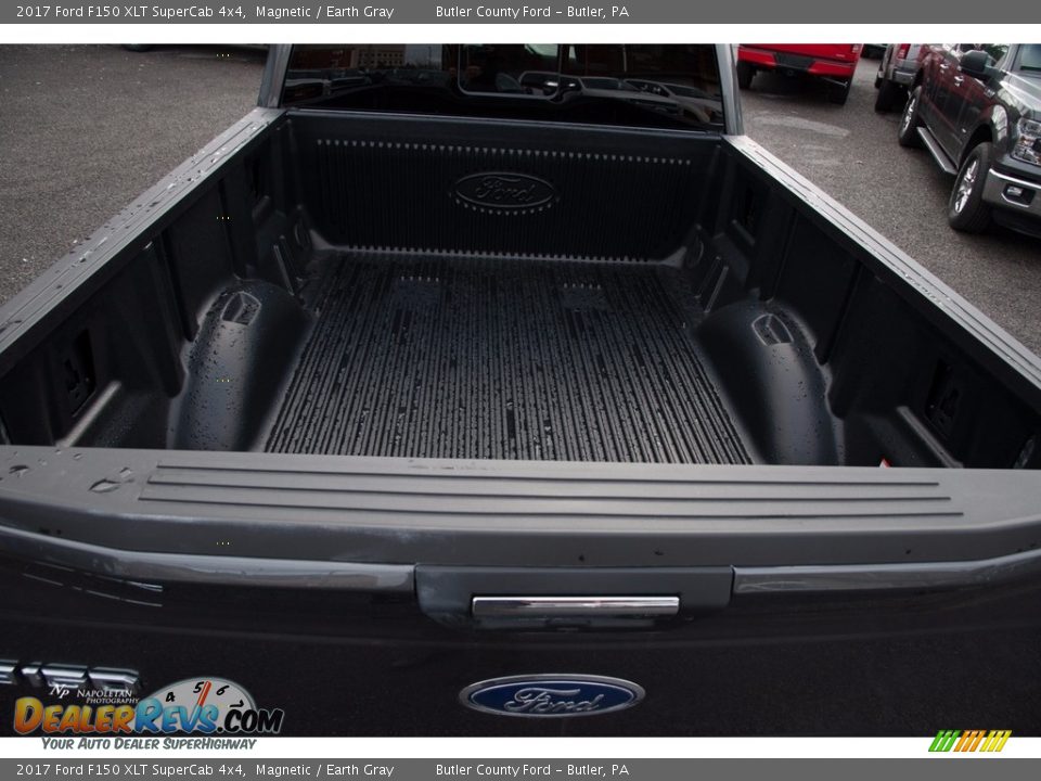 2017 Ford F150 XLT SuperCab 4x4 Magnetic / Earth Gray Photo #12