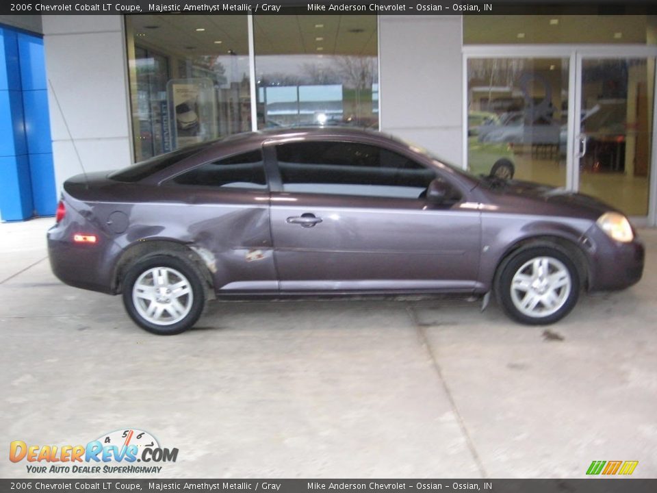 2006 Chevrolet Cobalt LT Coupe Majestic Amethyst Metallic / Gray Photo #2