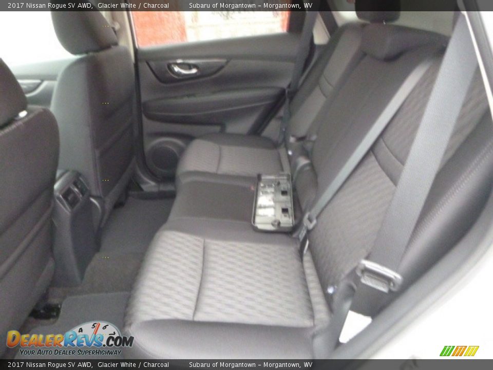 2017 Nissan Rogue SV AWD Glacier White / Charcoal Photo #8