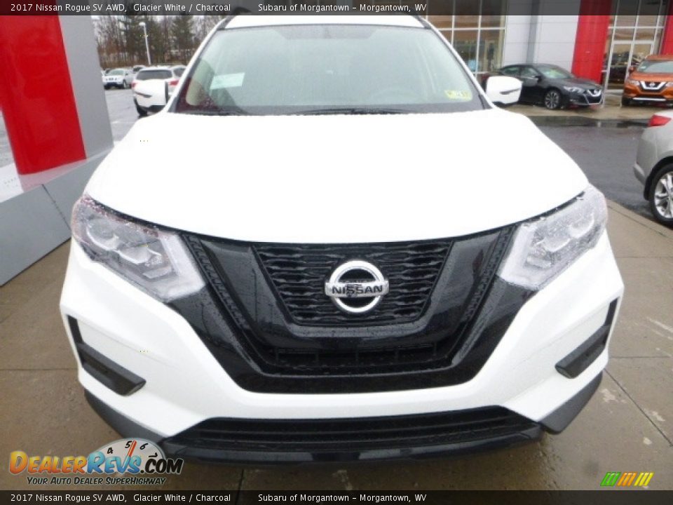 2017 Nissan Rogue SV AWD Glacier White / Charcoal Photo #10