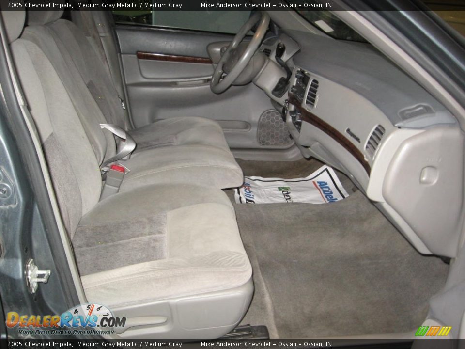2005 Chevrolet Impala Medium Gray Metallic / Medium Gray Photo #9