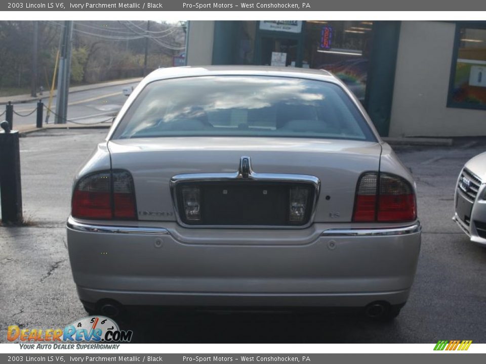 2003 Lincoln LS V6 Ivory Parchment Metallic / Black Photo #9