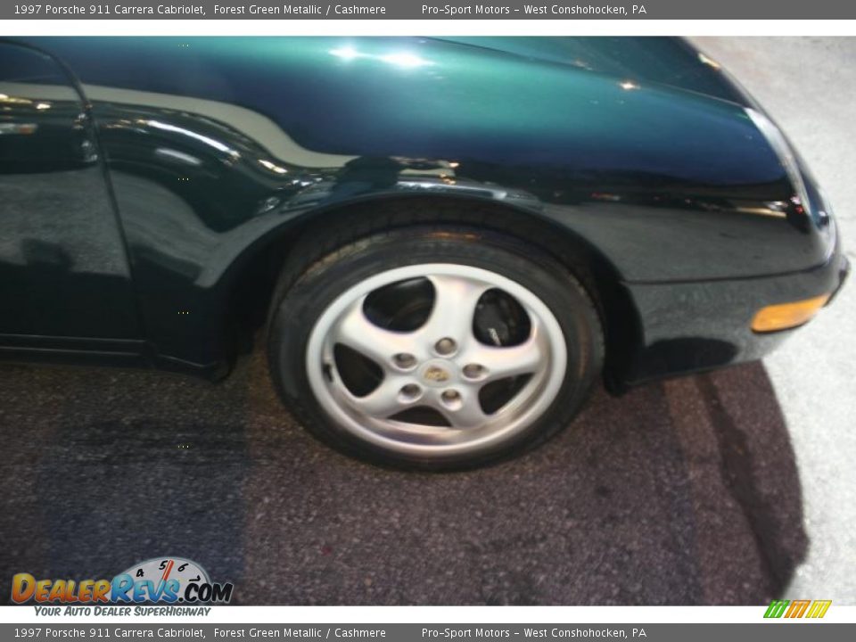 1997 Porsche 911 Carrera Cabriolet Forest Green Metallic / Cashmere Photo #19
