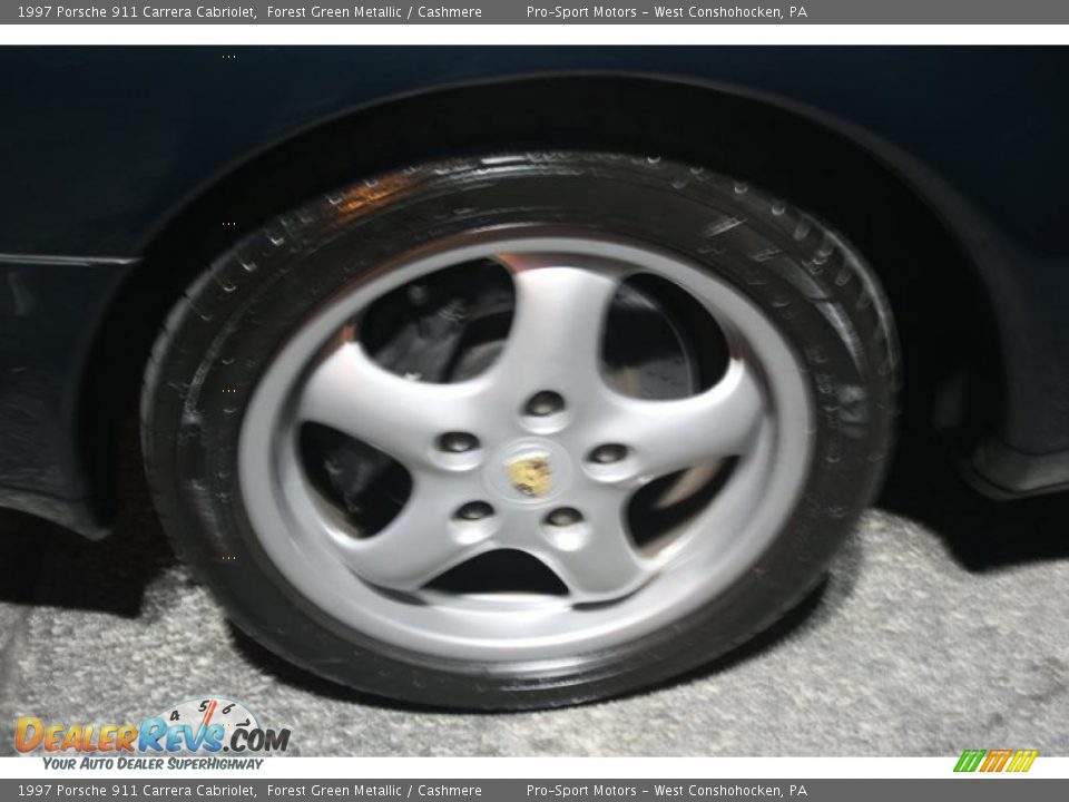 1997 Porsche 911 Carrera Cabriolet Forest Green Metallic / Cashmere Photo #20