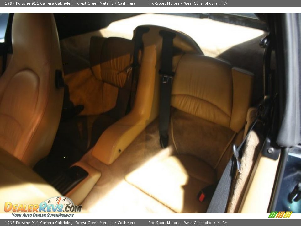1997 Porsche 911 Carrera Cabriolet Forest Green Metallic / Cashmere Photo #32