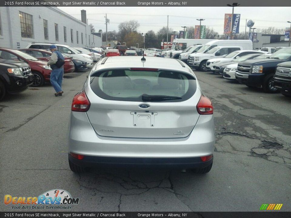 2015 Ford Focus SE Hatchback Ingot Silver Metallic / Charcoal Black Photo #5