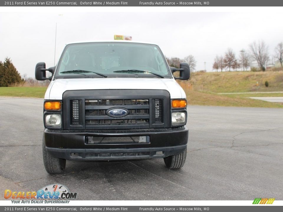 2011 Ford E Series Van E250 Commercial Oxford White / Medium Flint Photo #5