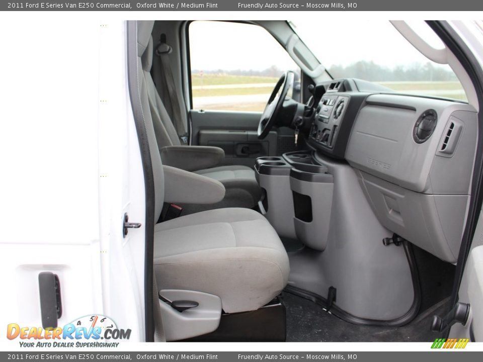 2011 Ford E Series Van E250 Commercial Oxford White / Medium Flint Photo #8