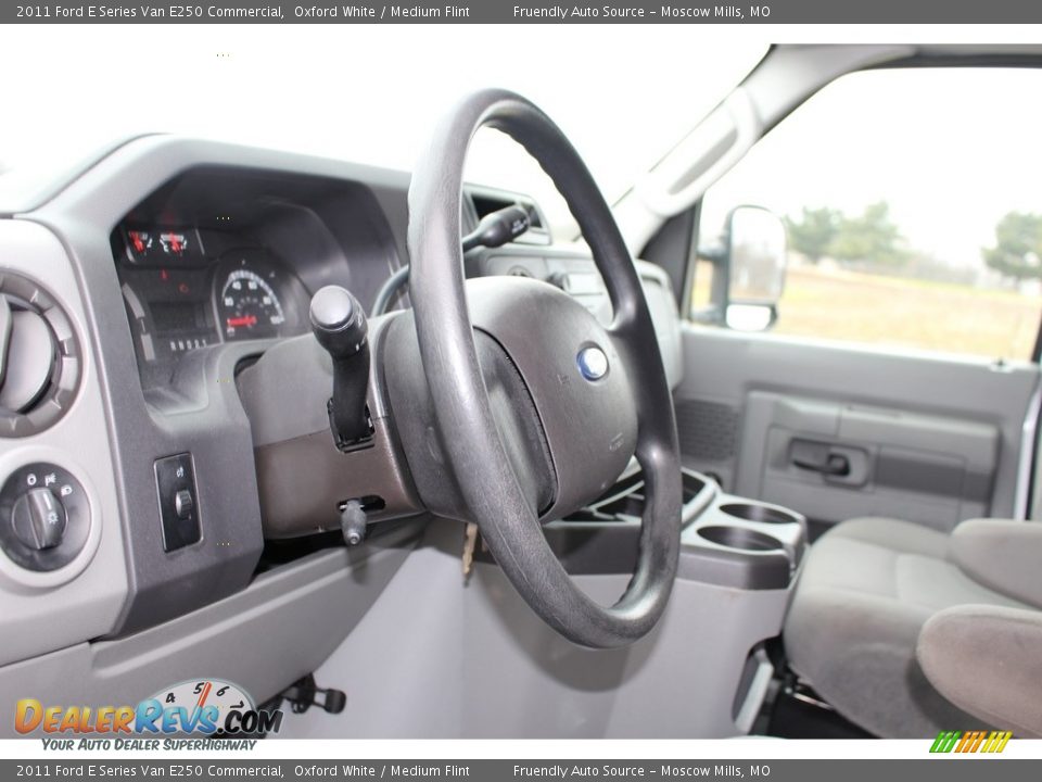 2011 Ford E Series Van E250 Commercial Oxford White / Medium Flint Photo #10