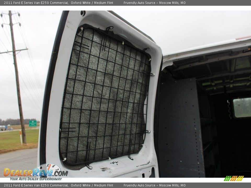 2011 Ford E Series Van E250 Commercial Oxford White / Medium Flint Photo #15