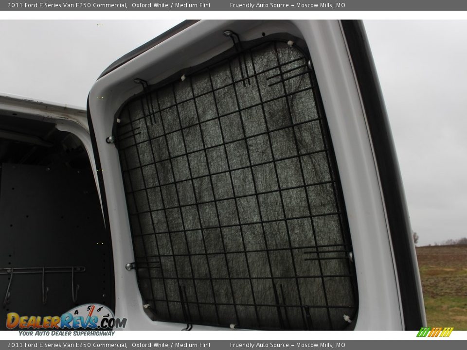 2011 Ford E Series Van E250 Commercial Oxford White / Medium Flint Photo #16