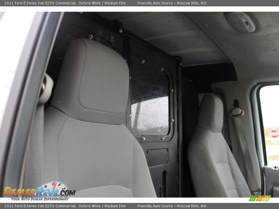 2011 Ford E Series Van E250 Commercial Oxford White / Medium Flint Photo #19
