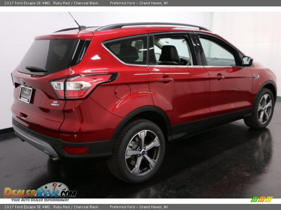 2017 Ford Escape SE 4WD Ruby Red / Charcoal Black Photo #11