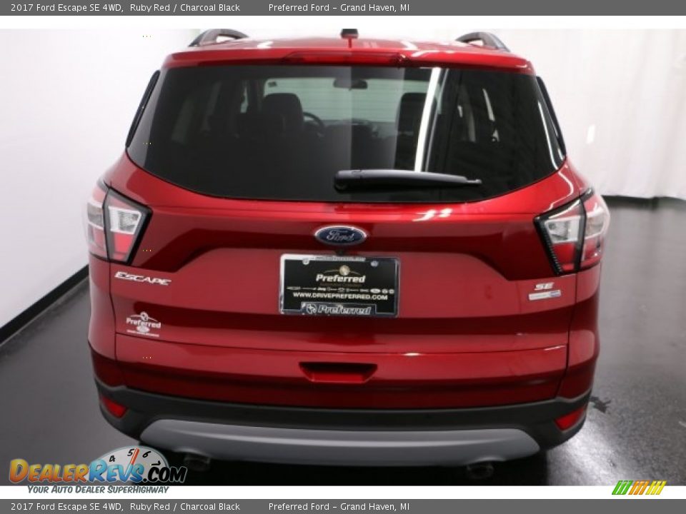2017 Ford Escape SE 4WD Ruby Red / Charcoal Black Photo #12
