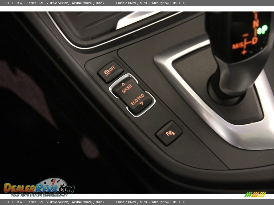 2013 BMW 3 Series 328i xDrive Sedan Alpine White / Black Photo #15