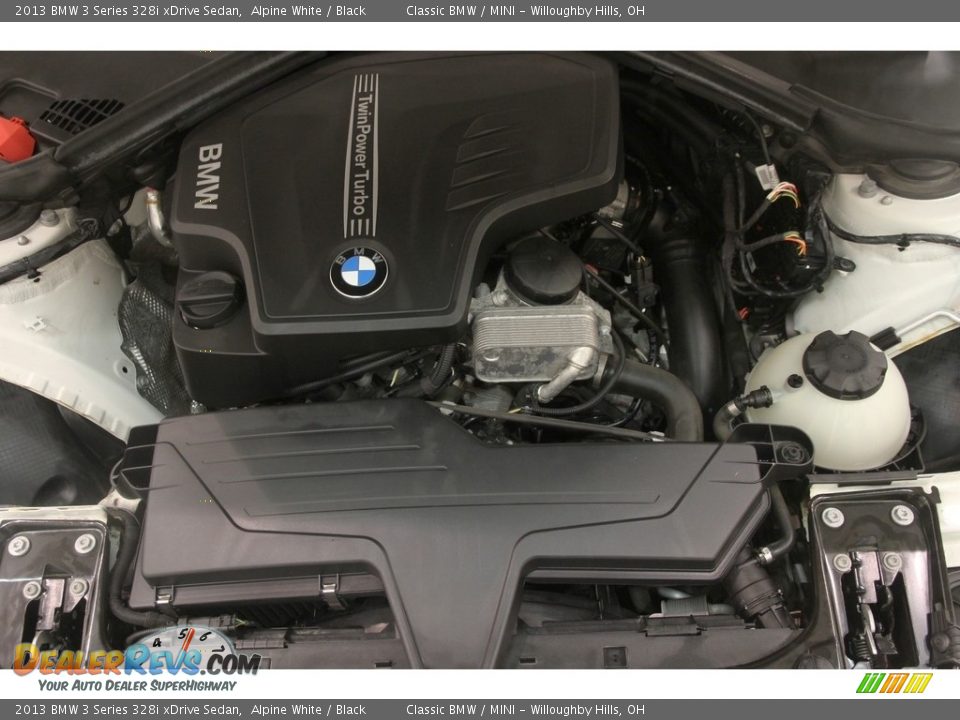 2013 BMW 3 Series 328i xDrive Sedan Alpine White / Black Photo #22