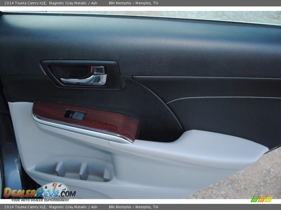2014 Toyota Camry XLE Magnetic Gray Metallic / Ash Photo #25