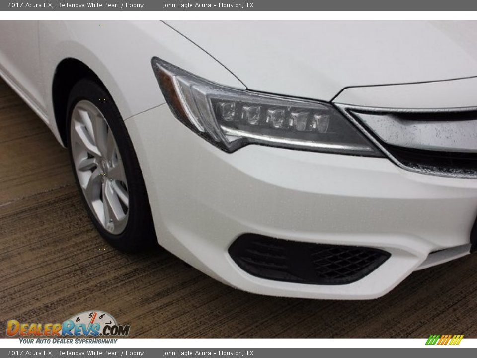 2017 Acura ILX Bellanova White Pearl / Ebony Photo #10