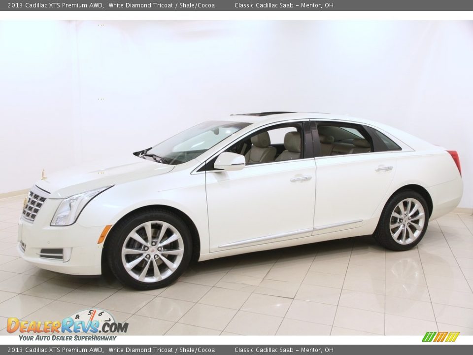 2013 Cadillac XTS Premium AWD White Diamond Tricoat / Shale/Cocoa Photo #3