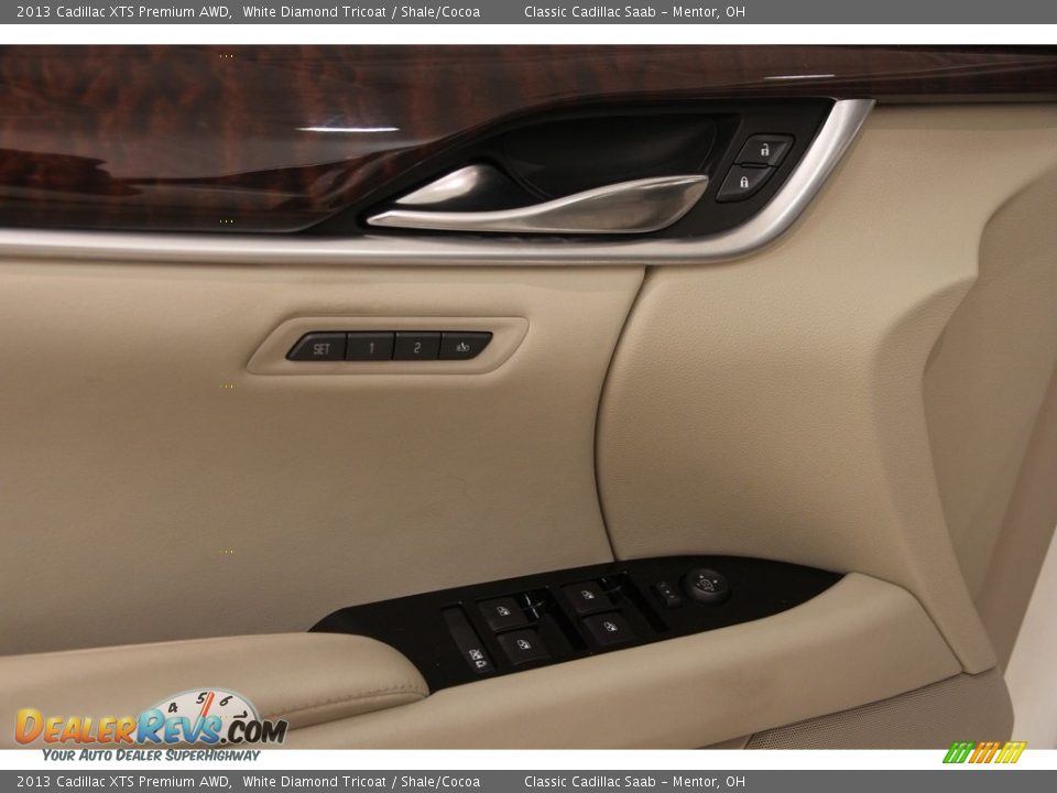 2013 Cadillac XTS Premium AWD White Diamond Tricoat / Shale/Cocoa Photo #5