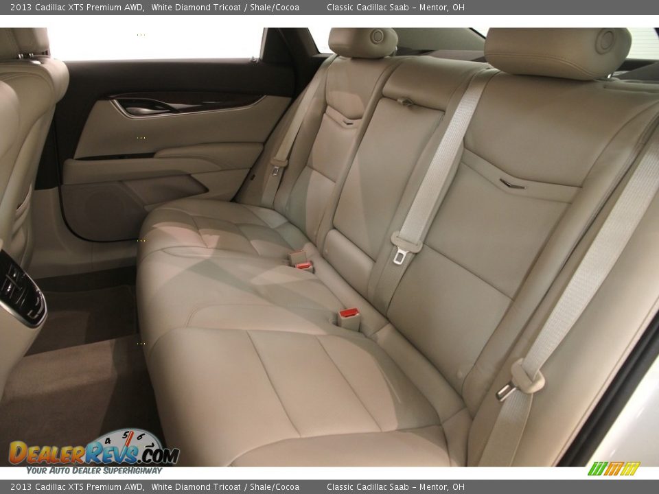 2013 Cadillac XTS Premium AWD White Diamond Tricoat / Shale/Cocoa Photo #19