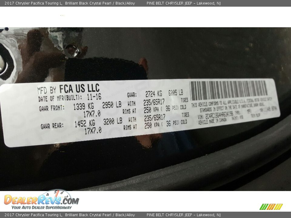 2017 Chrysler Pacifica Touring L Brilliant Black Crystal Pearl / Black/Alloy Photo #7