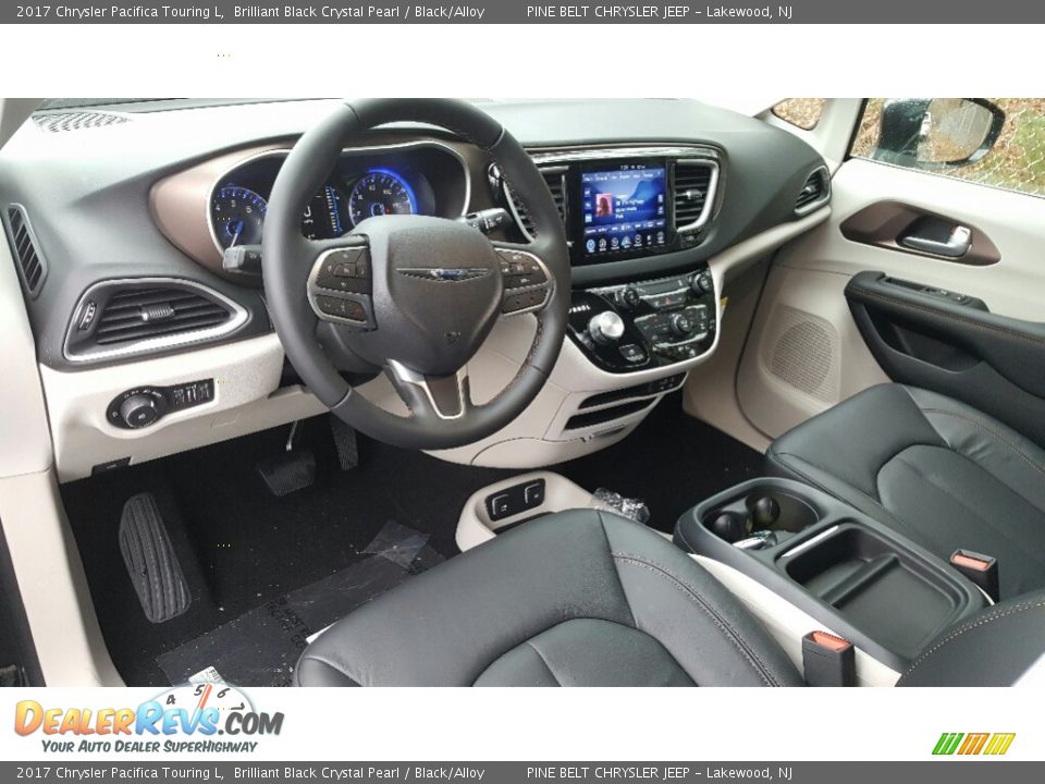 2017 Chrysler Pacifica Touring L Brilliant Black Crystal Pearl / Black/Alloy Photo #9
