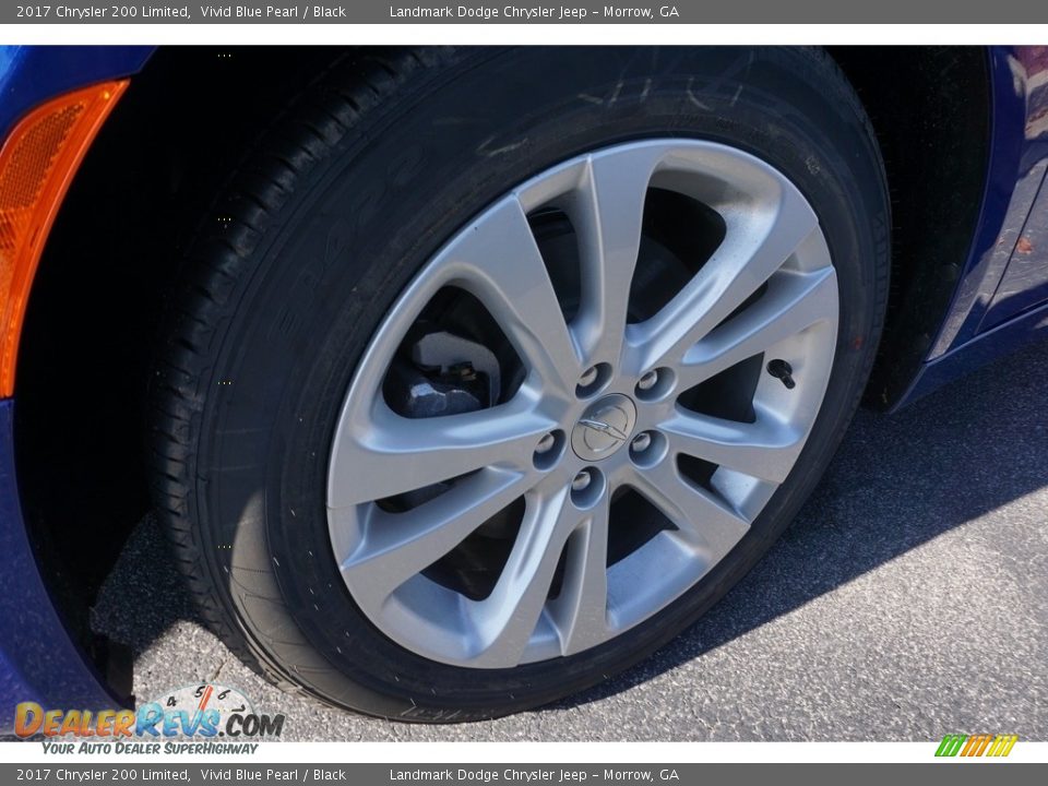 2017 Chrysler 200 Limited Vivid Blue Pearl / Black Photo #5