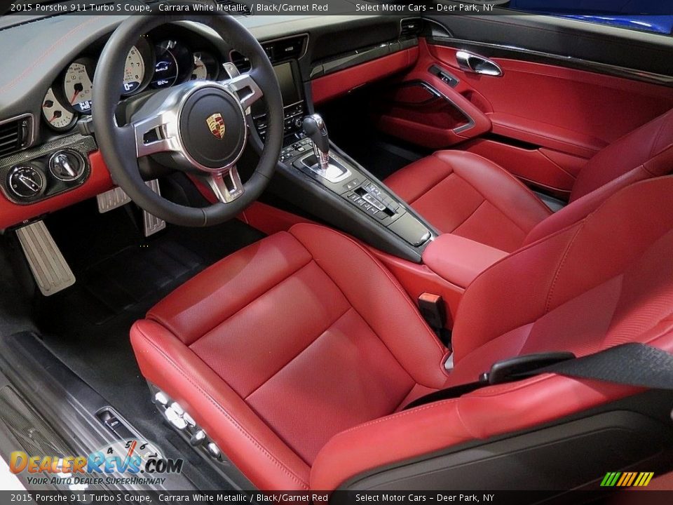 Black/Garnet Red Interior - 2015 Porsche 911 Turbo S Coupe Photo #20