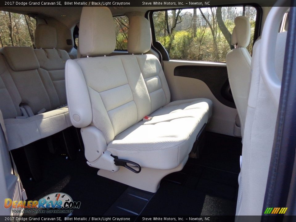 2017 Dodge Grand Caravan SE Billet Metallic / Black/Light Graystone Photo #14