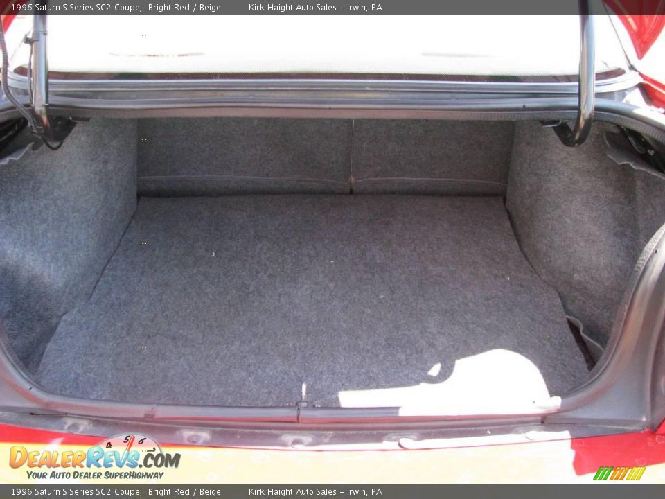1996 Saturn S Series SC2 Coupe Bright Red / Beige Photo #17